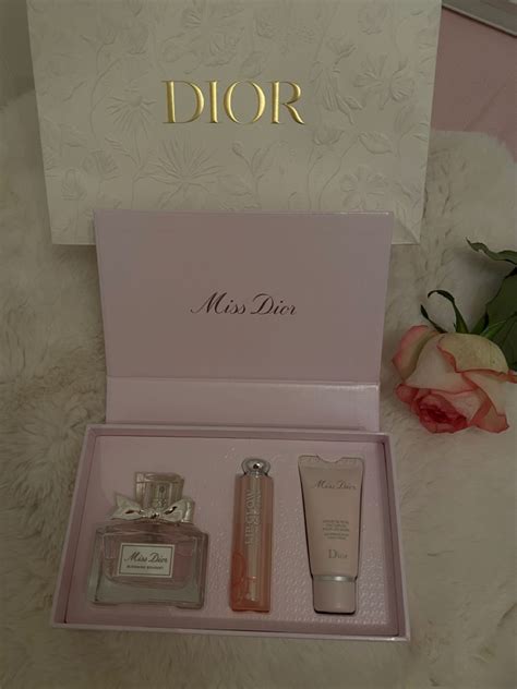 miss dior essentials